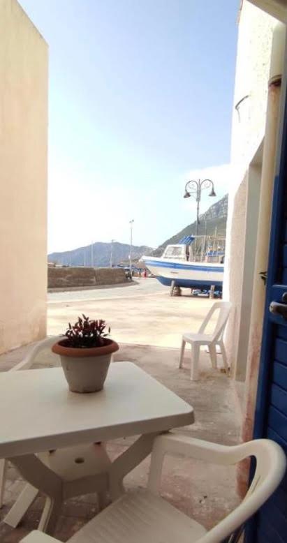 Punta San Simone Apartment มาเรตติโม ภายนอก รูปภาพ
